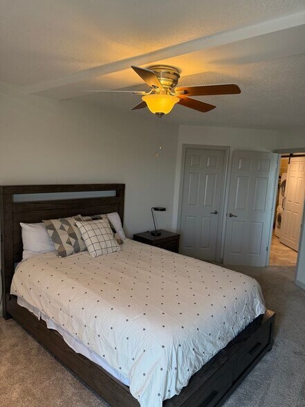 Building Photo - 3838 Rainbow Blvd