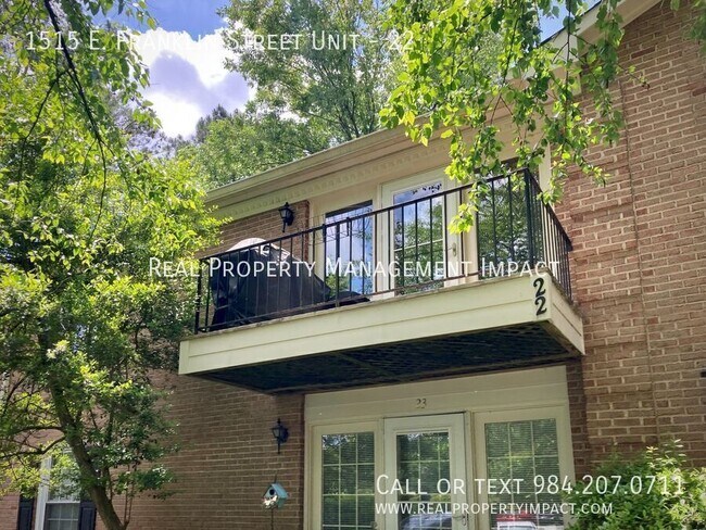 Building Photo - 1515 E Franklin St