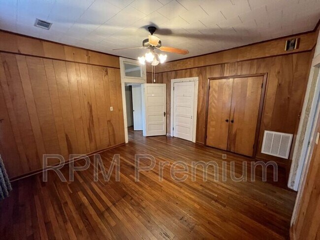 Building Photo - 4429 39th St