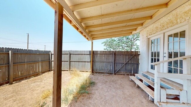 Building Photo - 410 Arapaho Trail