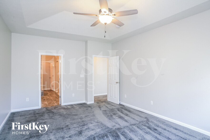 Building Photo - 4225 Tiana Cir