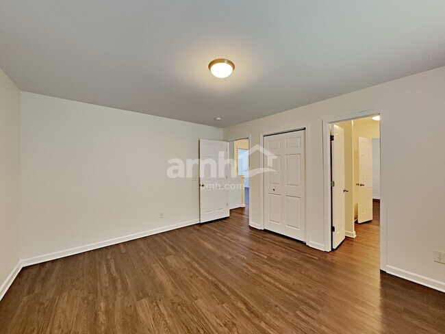 Building Photo - 104 Buckhaven Ct