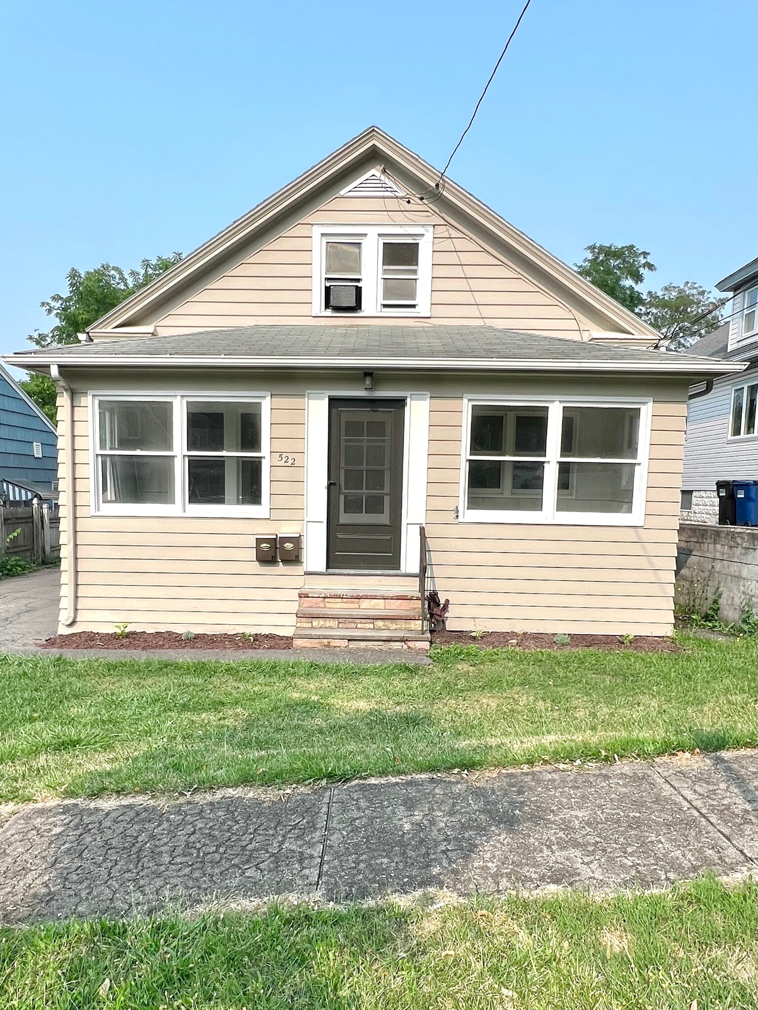 Building Photo - 522 Stafford Ave
