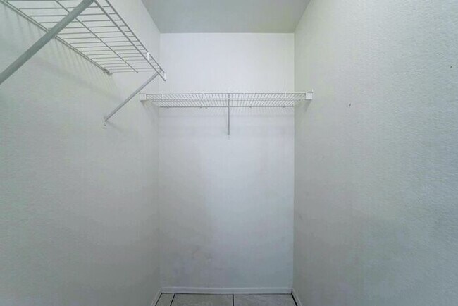 Building Photo - COMING SOON! Spacious 3 Bed 2 Bath home in the Estrella Neighborhood