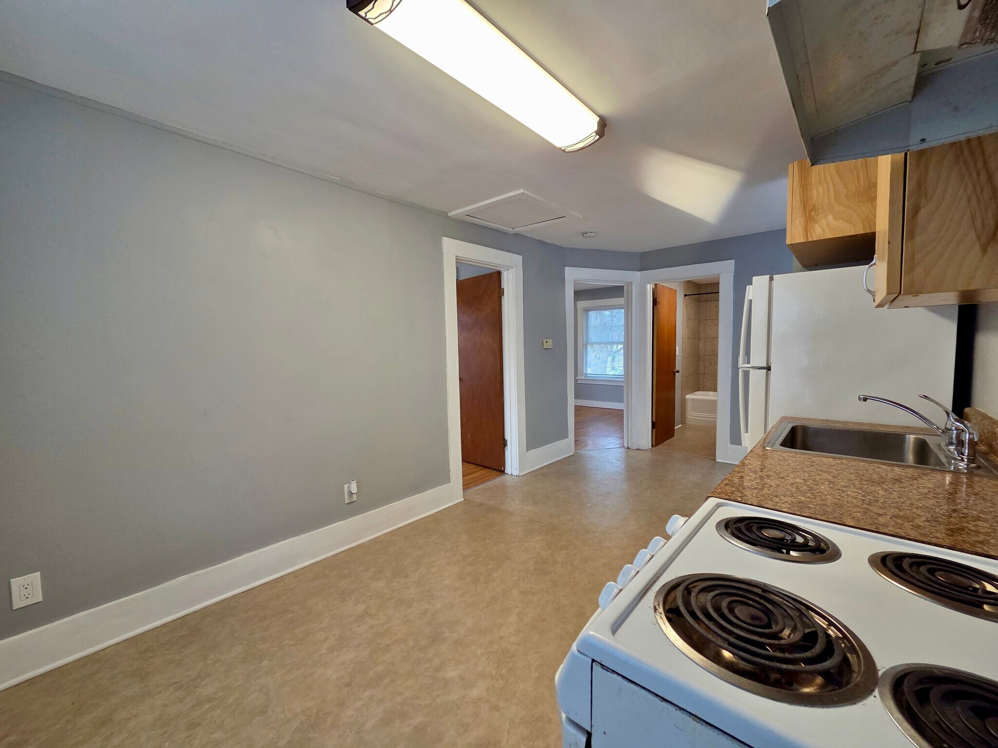 Building Photo - 64 Tryon Park