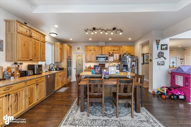 Building Photo - 4051 E Birch View Dr