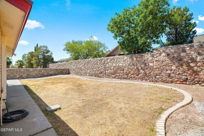 Building Photo - 568 Mogollon Cir