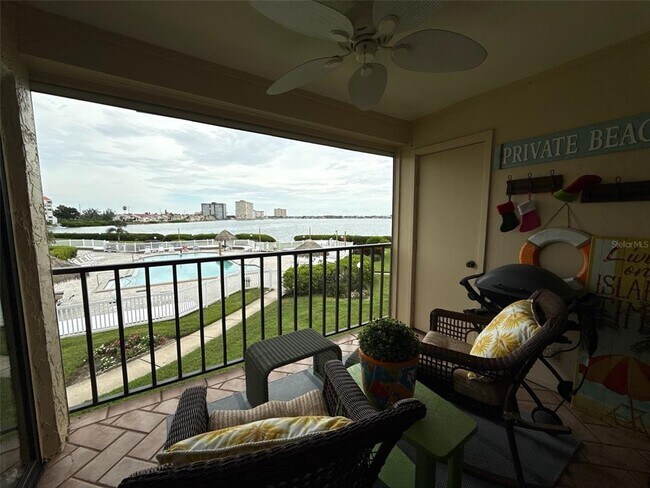 Building Photo - 6158 Palma Del Mar Blvd S