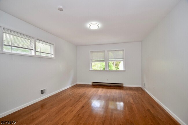 Building Photo - 1181 Puddingstone Rd