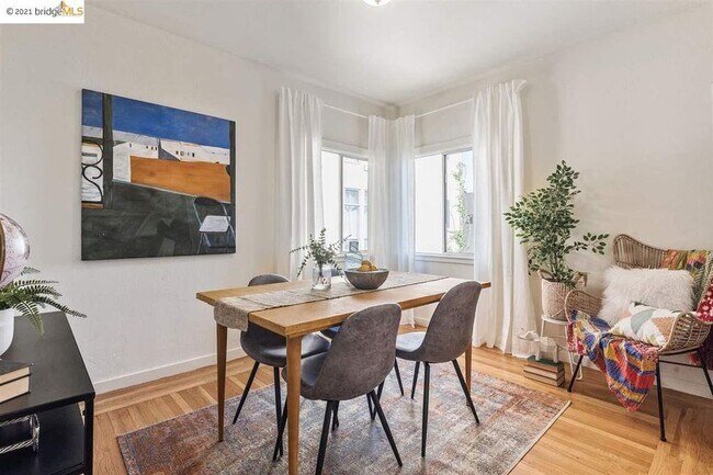dining room/office - 864 Vermont St