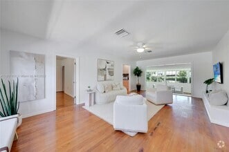 Building Photo - 13521 S Biscayne River Dr
