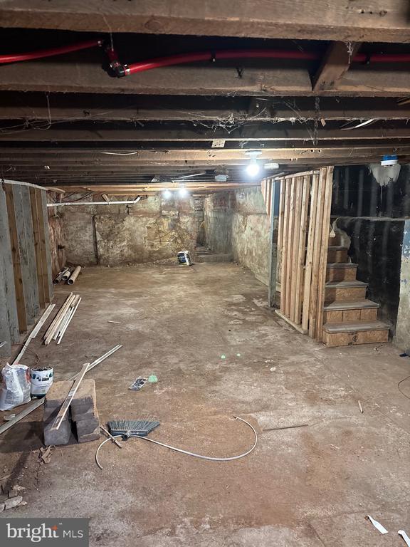 Building Photo - 1270 Liberty St