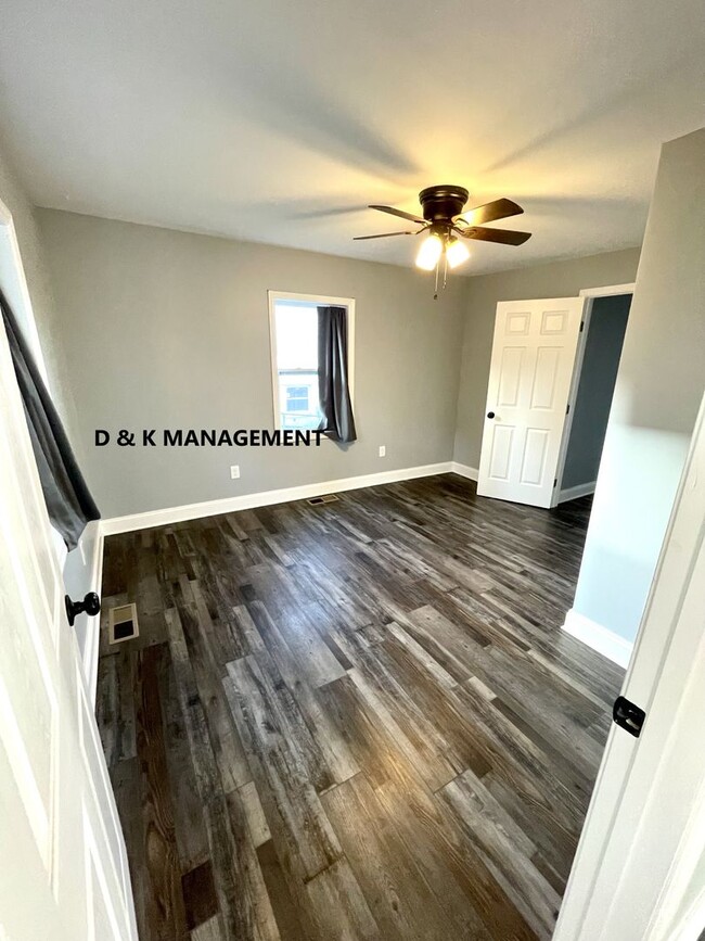 Building Photo - 3 Bedroom 2 bath home in Lenoir City