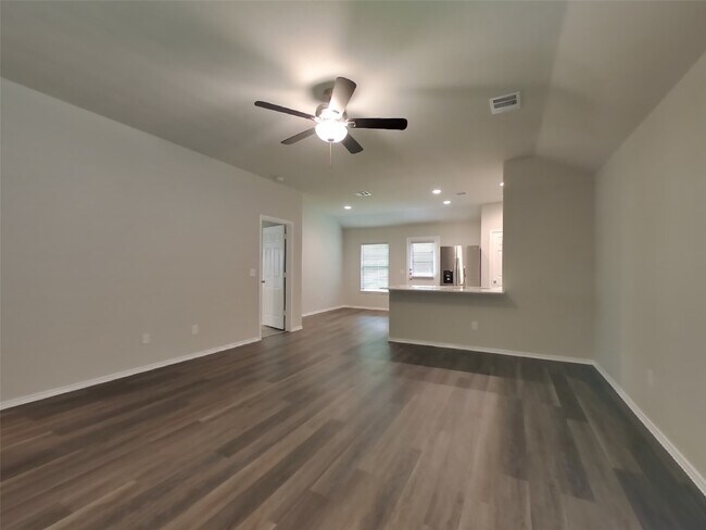 Building Photo - 254 Cumberland Forest Dr