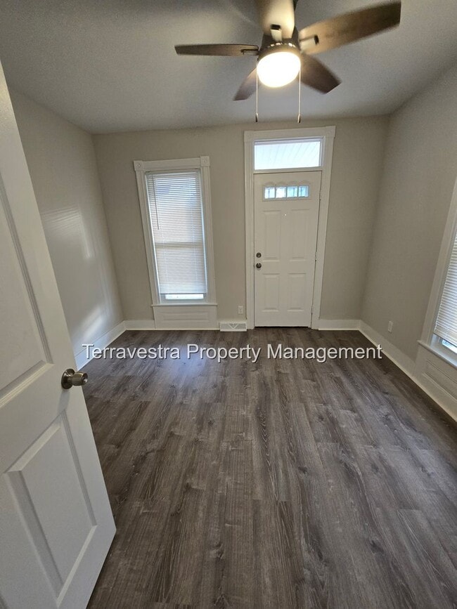 Building Photo - 321-323 South 5th Street