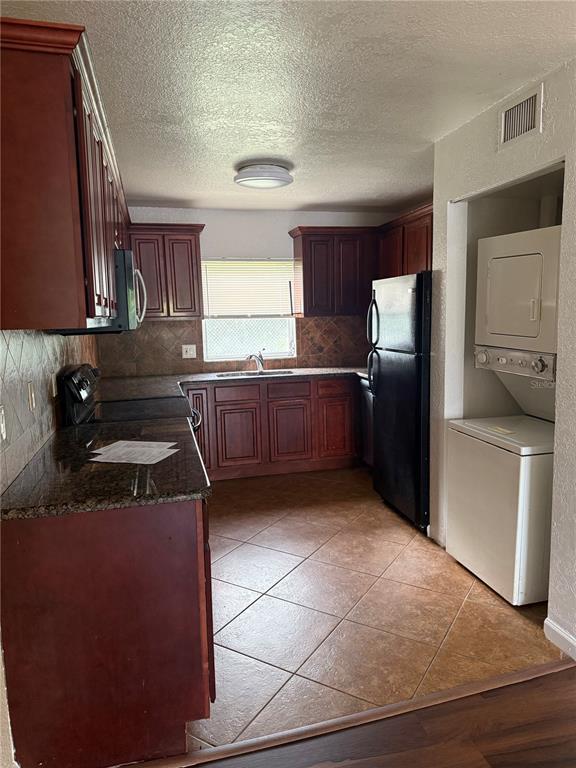 Building Photo - 11000 62nd Ave N