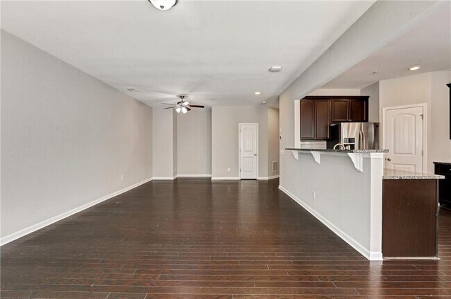 Building Photo - 1237 Foxcroft Ln
