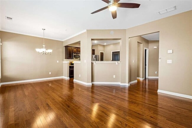 Building Photo - 3378 Vintage Cir SE