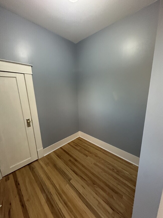 Building Photo - "Charming 3-Bed Oasis with Granite Touches & Cozy Fireplace in Nampa!"