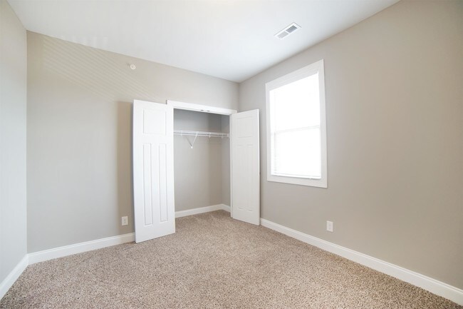 Building Photo - 120 Portico Street