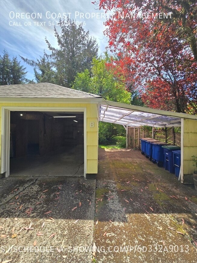Building Photo - 126 N Holiday Ln