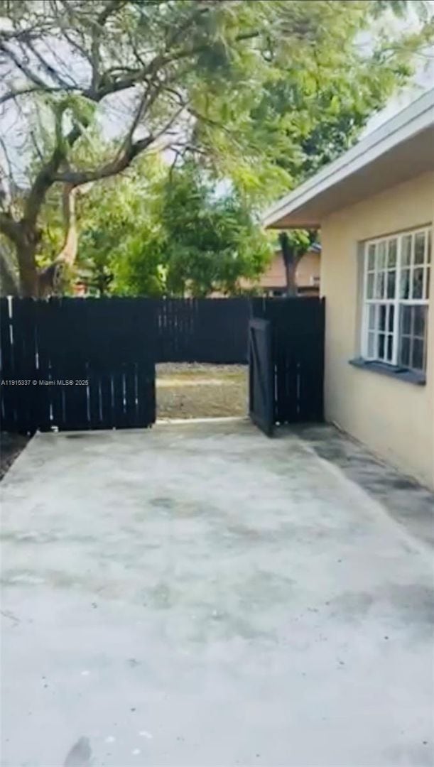 Building Photo - 2402 NW 42nd St