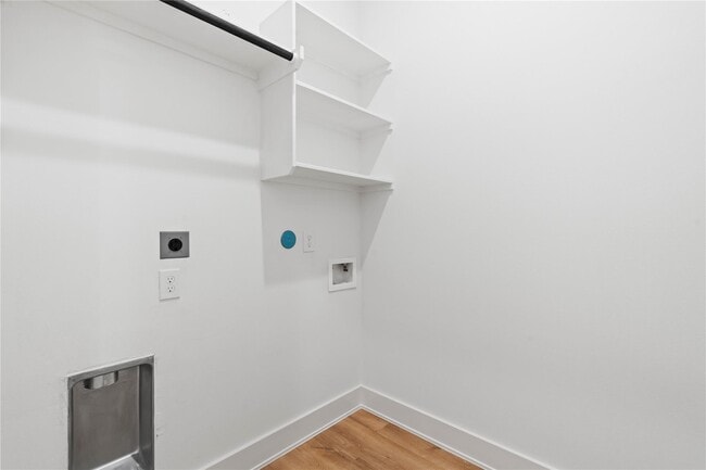 Building Photo - 6622 St Augustine St