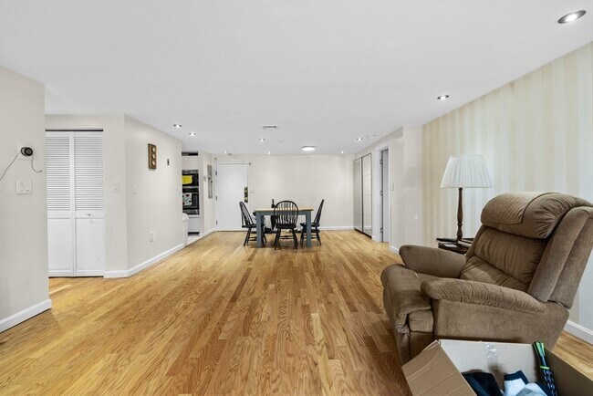 Building Photo - 30 Revere Beach Pkwy