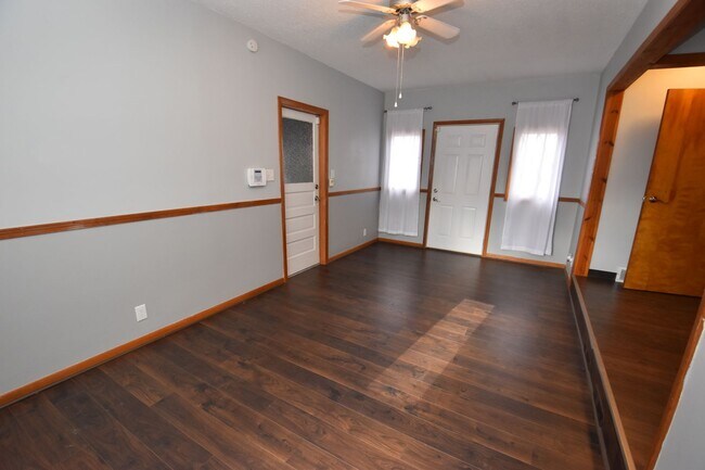 Building Photo - Upgraded Ranch Style Home in South Bend, IN
