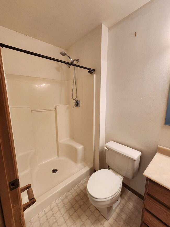 Building Photo - 304 NE 50th St