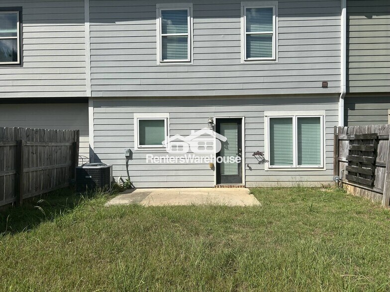 Building Photo - 581 Polo Way