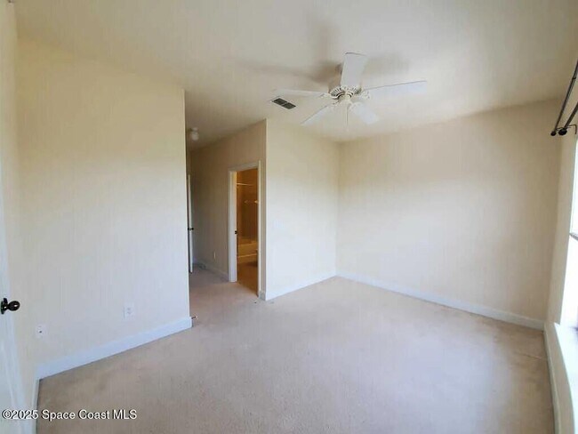 Building Photo - 6470 Borasco Dr