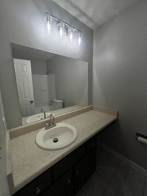 Building Photo - 324 Blue Heron Dr