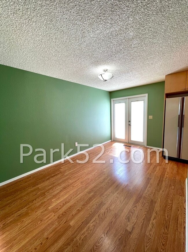 Building Photo - 5959 S 12th St