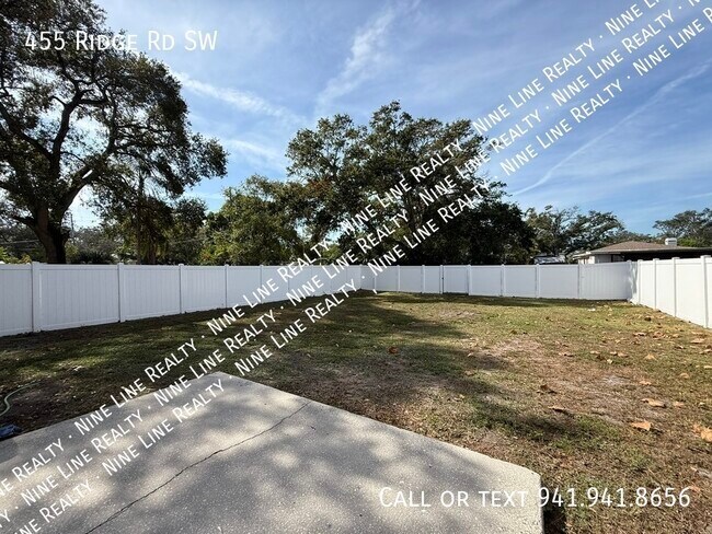 Building Photo - 455 Ridge Rd SW