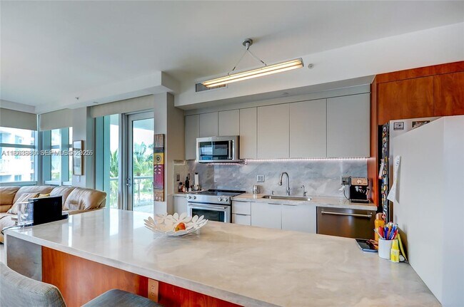 Building Photo - 3131 NE 188th St