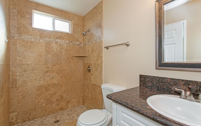 Building Photo - Wonderful 4 bedroom home in San Marcos!