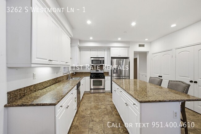 Building Photo - 3262 Westmont Ln