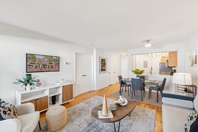 Building Photo - 2320 Wisconsin Ave NW