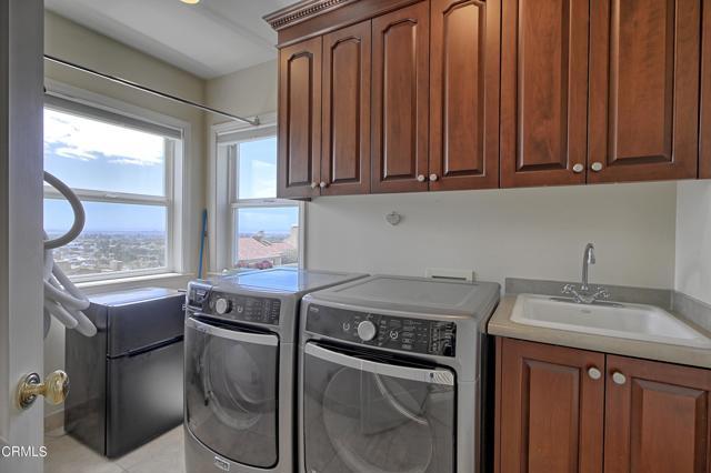 Building Photo - 6153 Cobblestone Dr