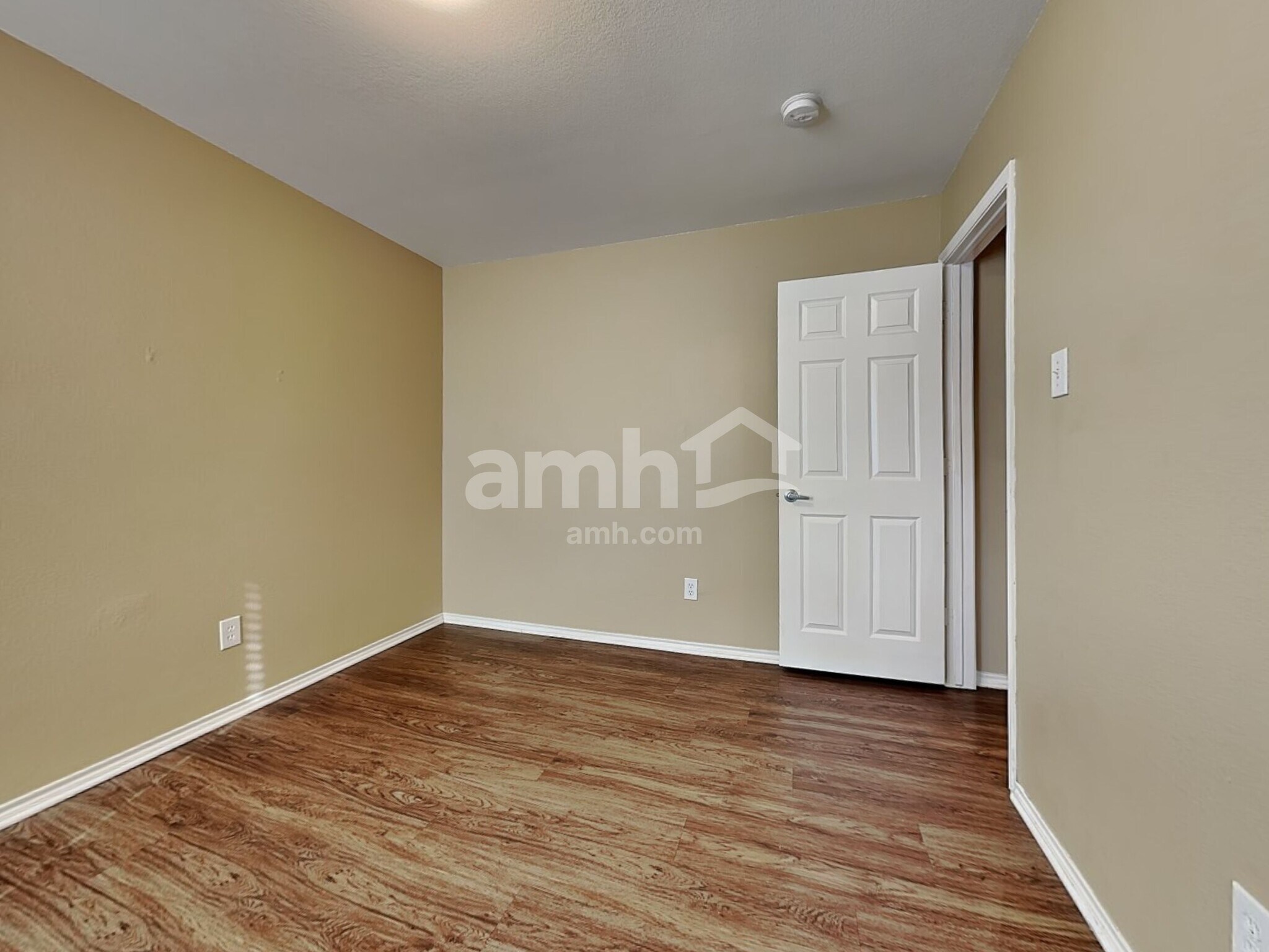 Building Photo - 313 Highland Valley Ct