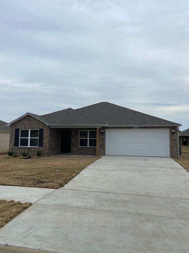 Building Photo - NOW AVAILABLE — Spacious Living in This 4-Bedroom | 2-Bath Conrad Court Home