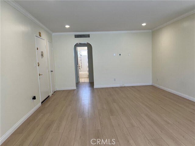 Building Photo - 5328 Newcastle Ave