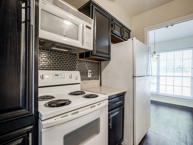 Building Photo - 8550 Fair Oaks Crossing