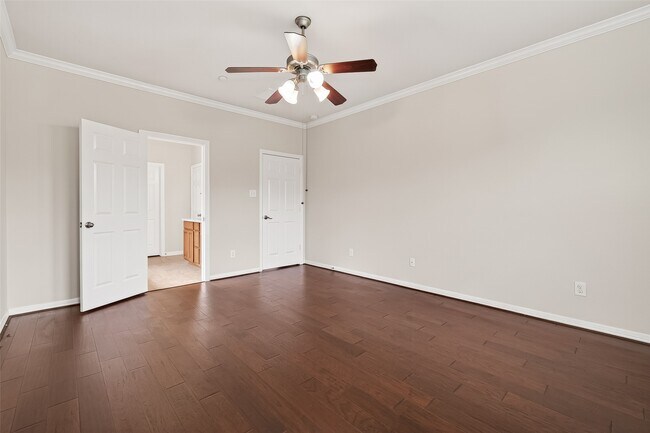 Building Photo - 24526 Avellino Ct