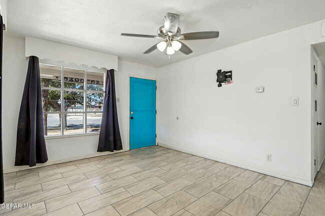 Building Photo - 5312 Capistrano Dr