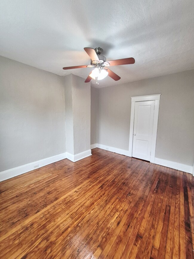 Building Photo - 3017 Dill Ave