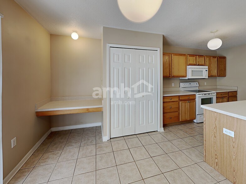 Building Photo - 13819 Gentle Woods Ave