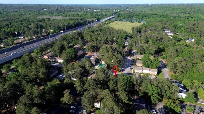 Building Photo - Move-In Ready 2BR Condo | Pool Access & Water Included