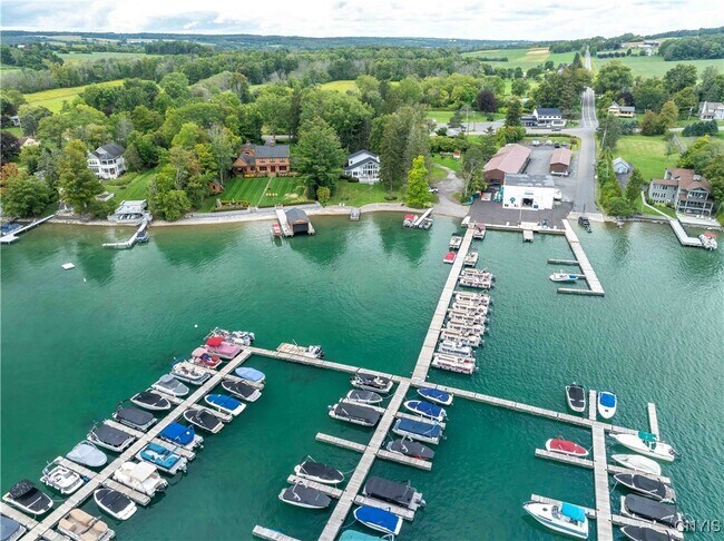 Building Photo - 1916 W Lake Rd